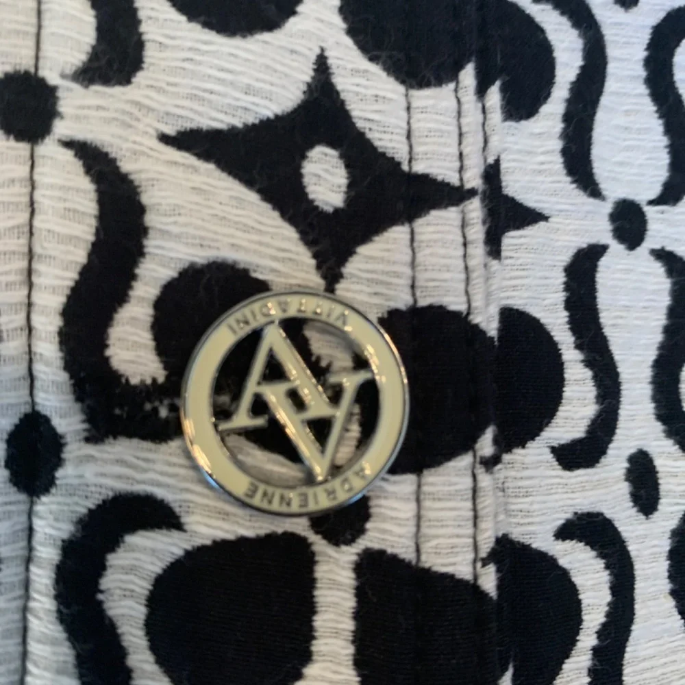 Adrienne vittadini 100 percent‎ cotton logo button skirt. Never worn. Retail 120